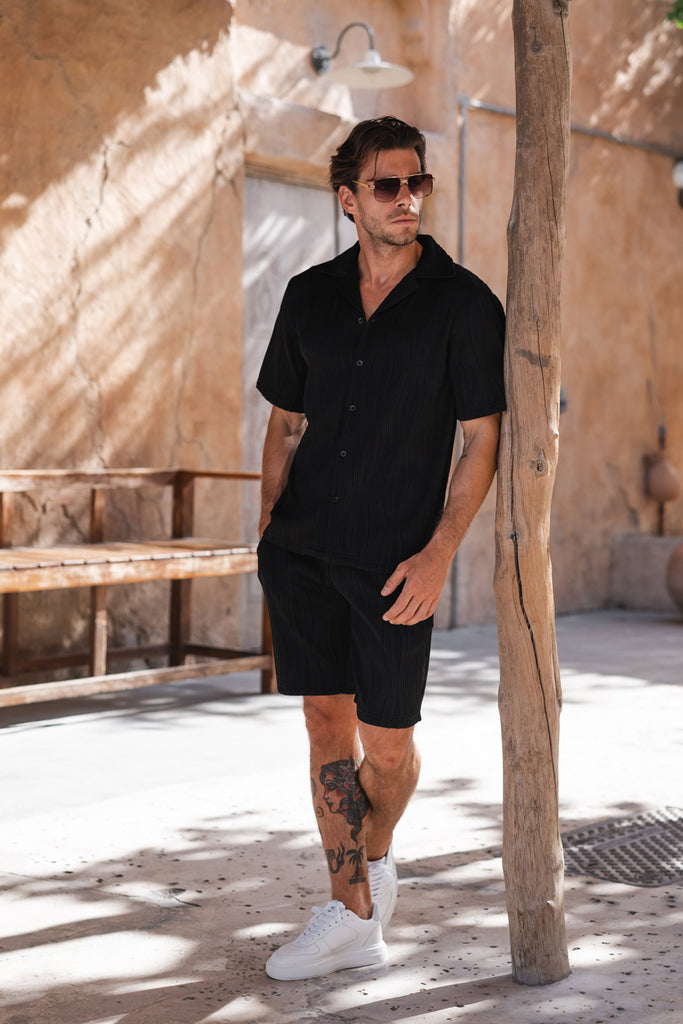 Ripple Texture Shorts - Black