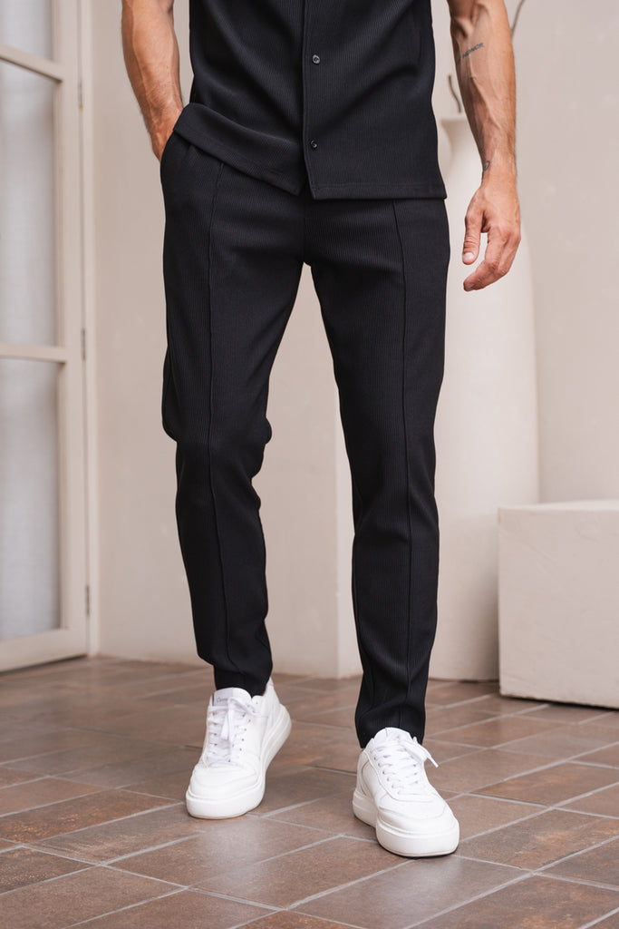 Pleated Slim Fit Trouser - Black