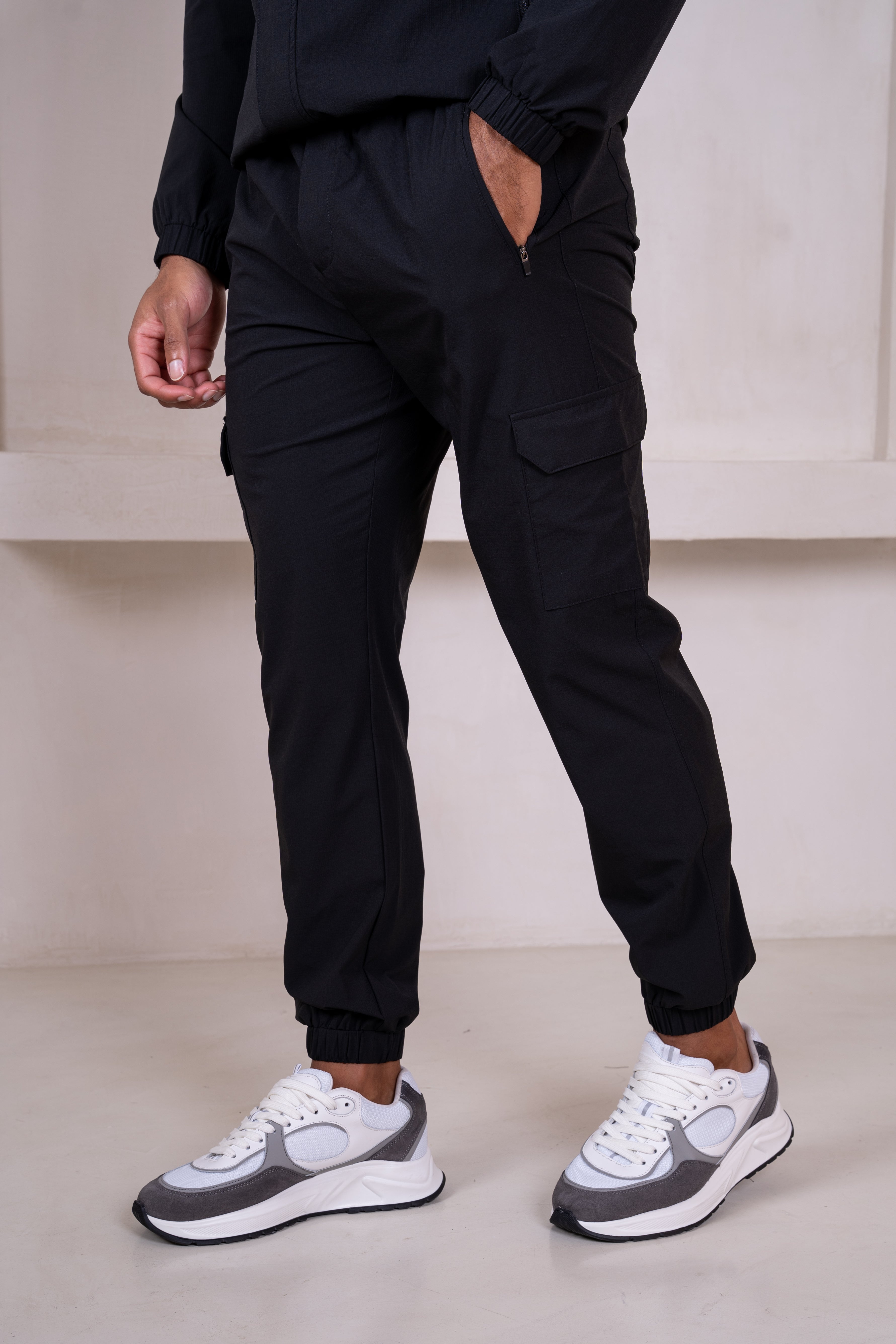 Technical V2 Cargo Pants - Black