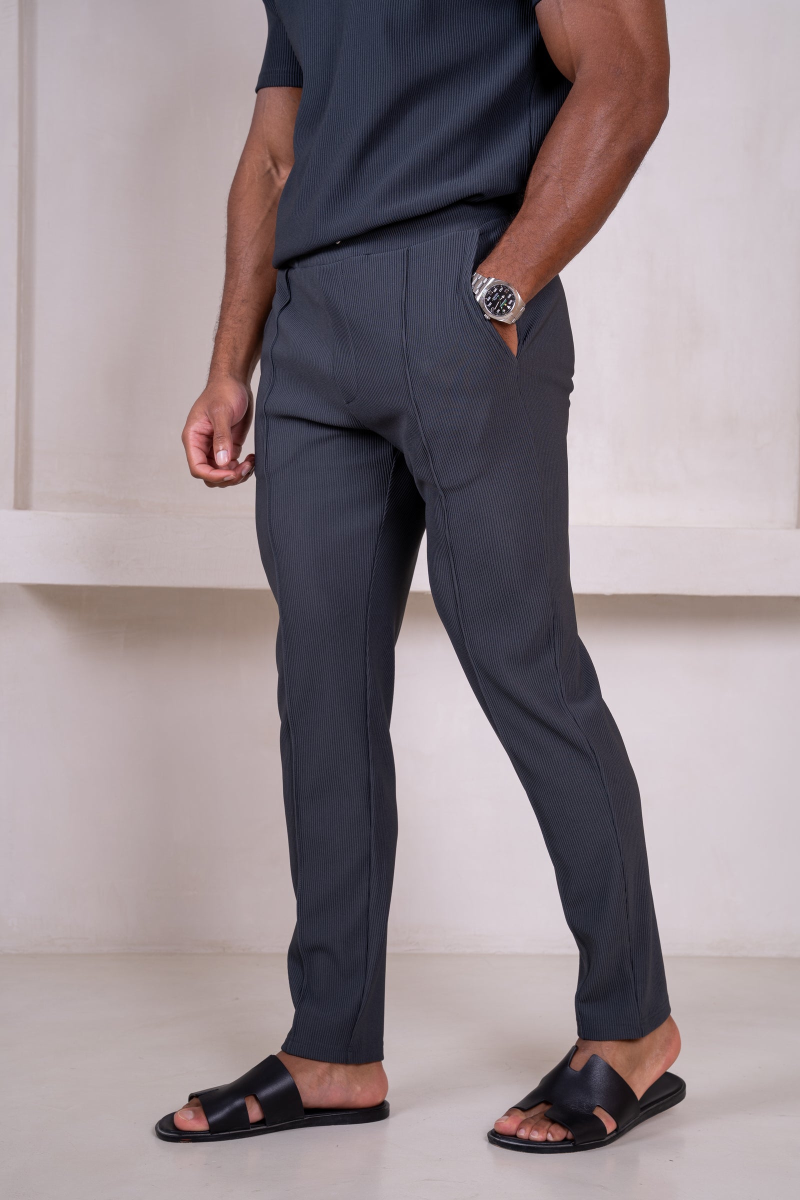 Pleated Slim Fit Trouser - Charcoal – Choix UK