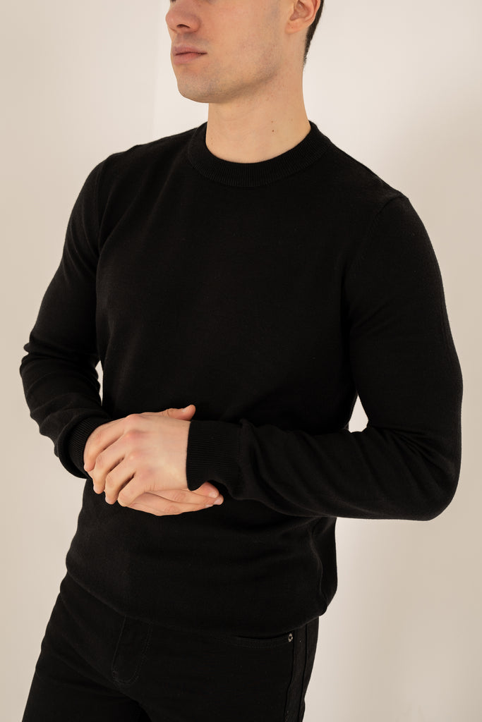 Ultra Fine Knit Crew Neck Jumper - Black