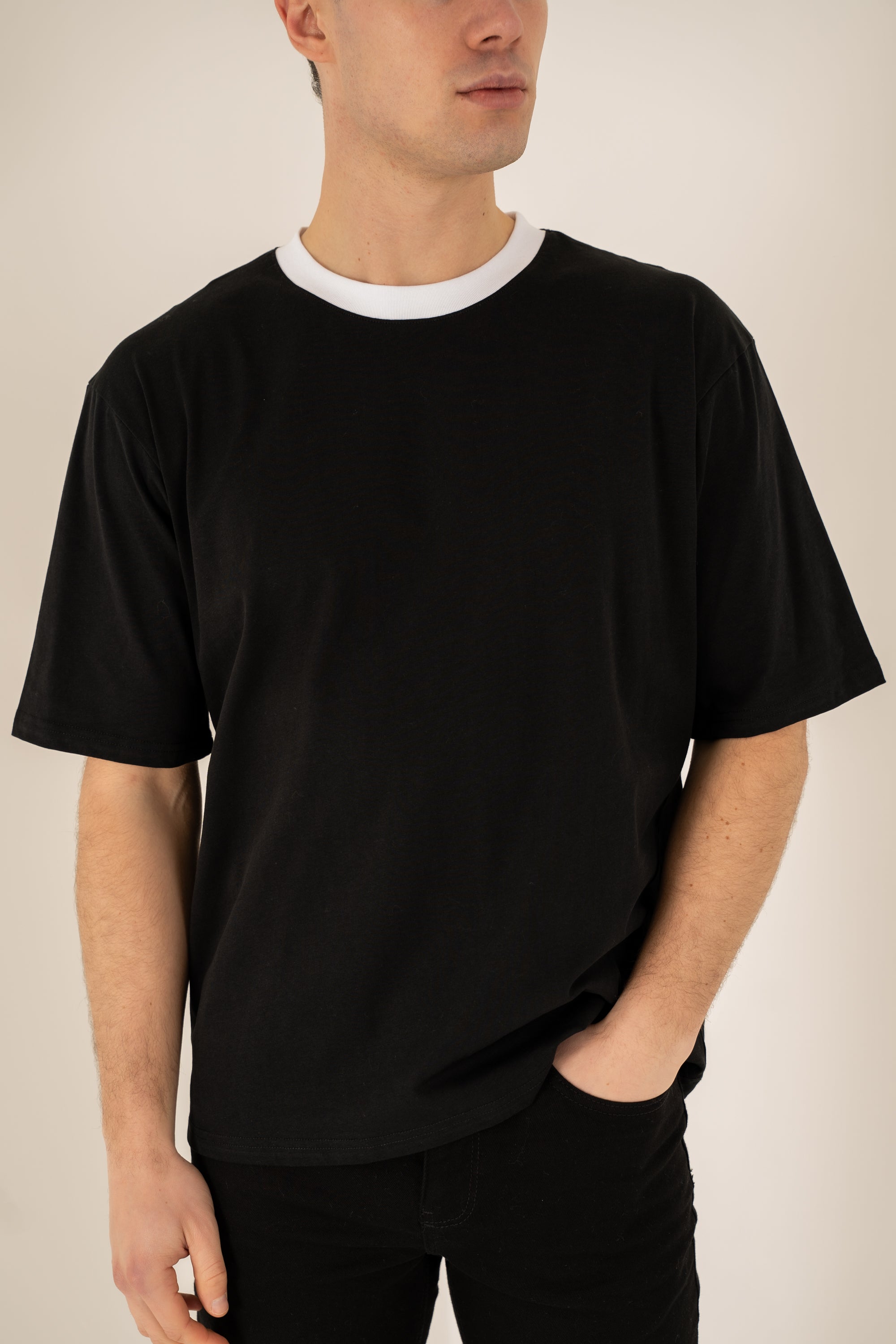 Relaxed Fit Contrast Neck T-Shirt - Black