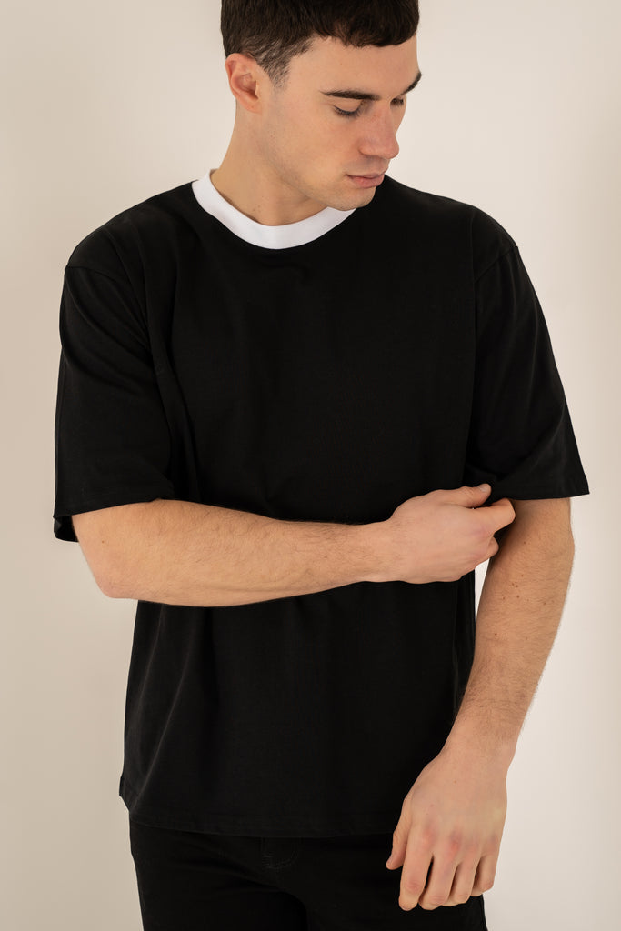 Relaxed Fit Contrast Neck T-Shirt - Black