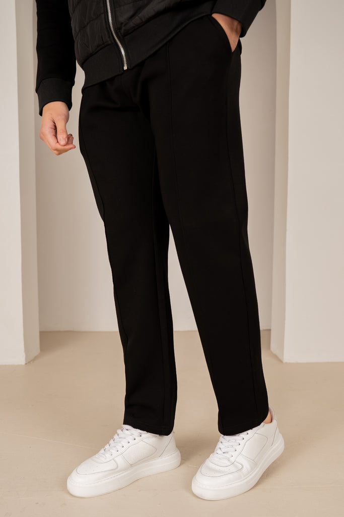 Pintuck Interlock Jogger - Black