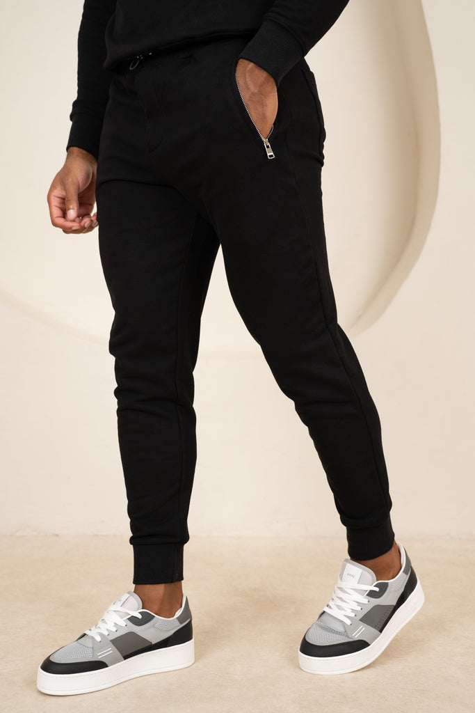 Signature Cuffed Jogger - Black