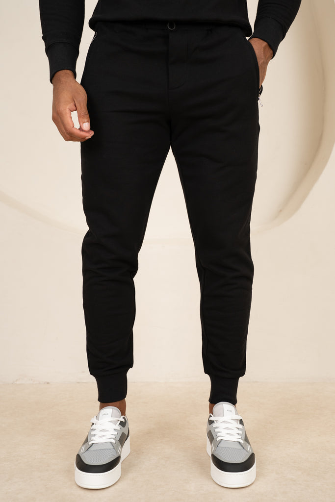 Signature Cuffed Jogger - Black
