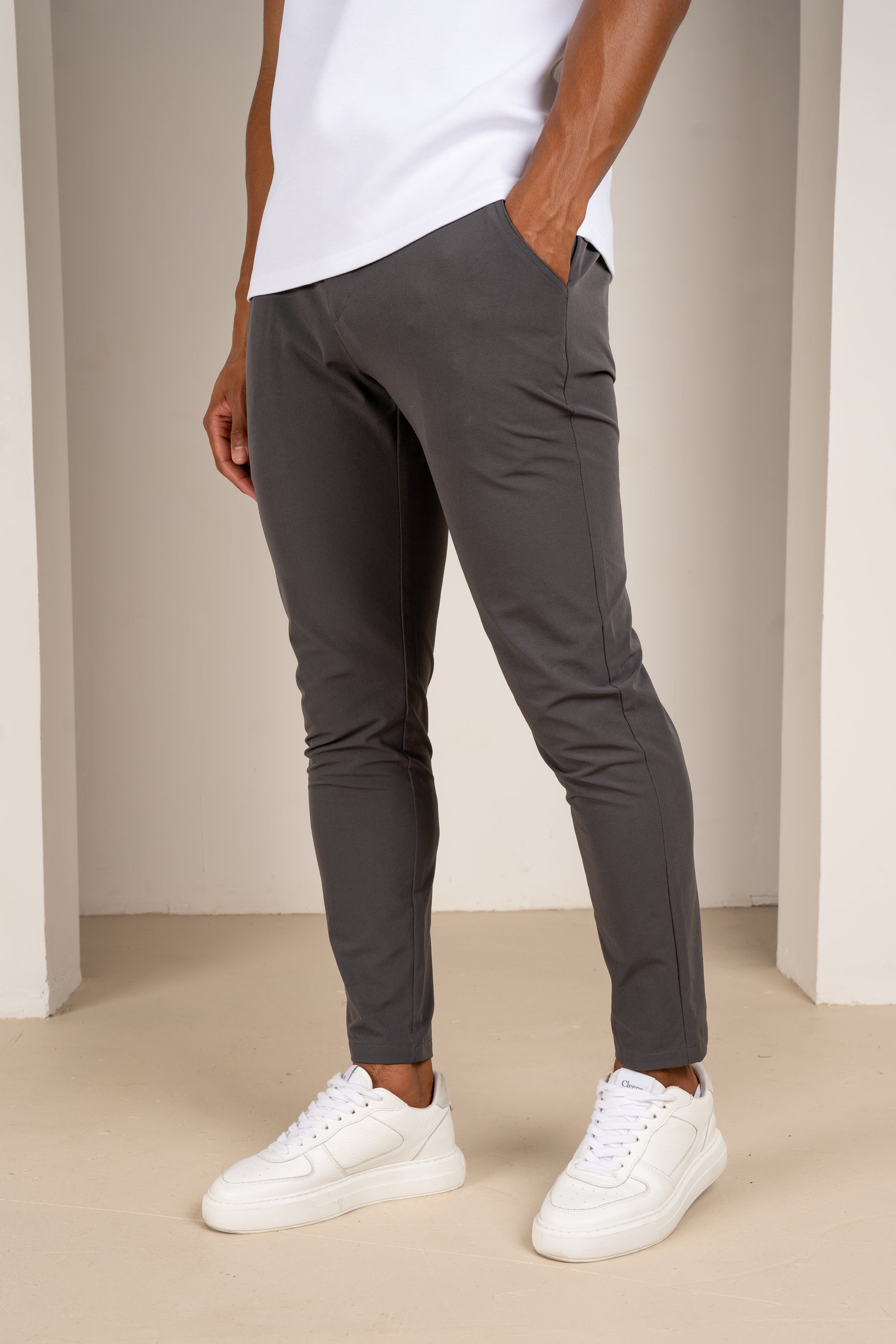 Everyday Trouser - Charcoal
